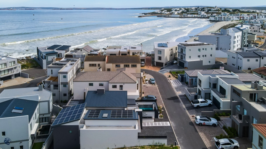 3 Bedroom Property for Sale in Calypso Beach Western Cape